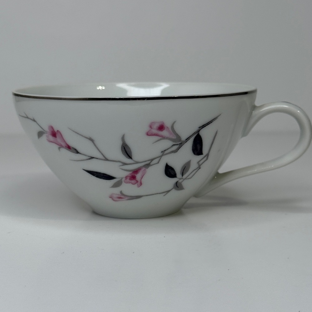 Cherry Blossom Fine China Japan tea cup 1067